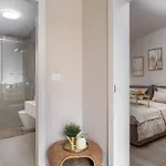 Apartment Costa Deluxe By Briskva