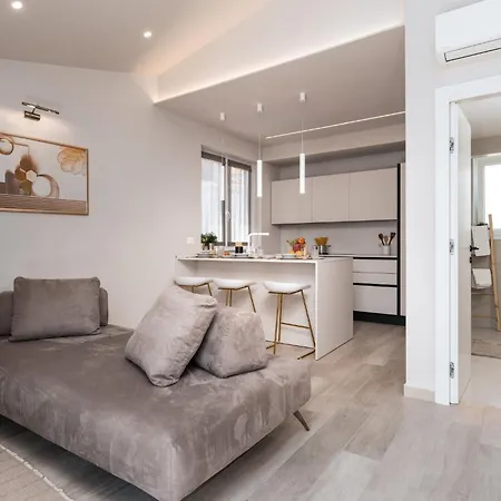 Costa Deluxe Apartment *