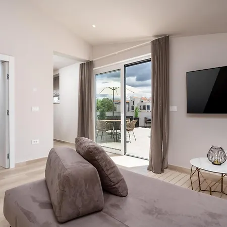 Costa Deluxe Apartment Funtana